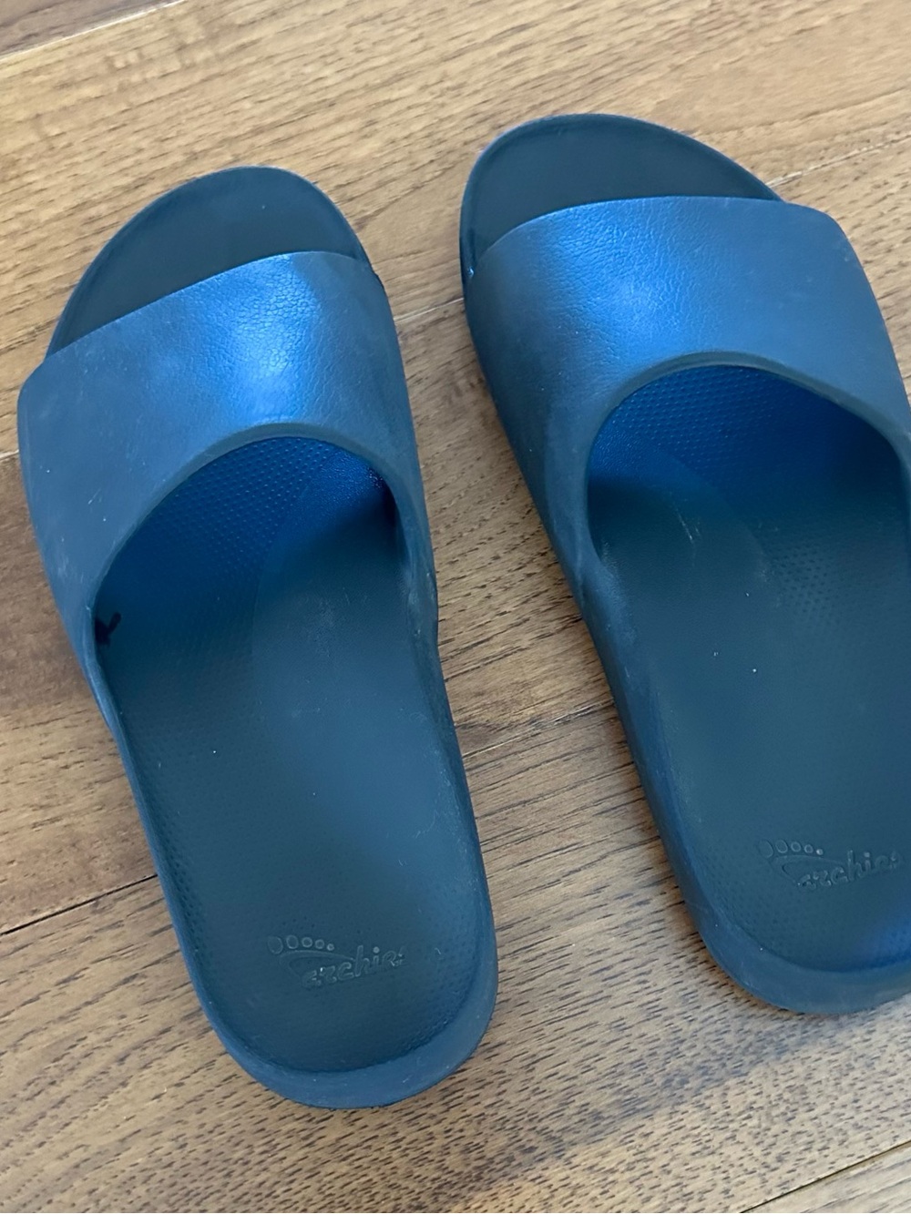 Women's Archie’s Slide Sandals, black size 7
